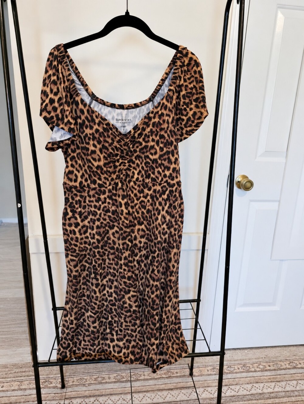 Torrid Super Soft Leopard Print Midi Dress Size 0/12-14 🐆